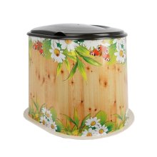 Туалет дачный Летний день